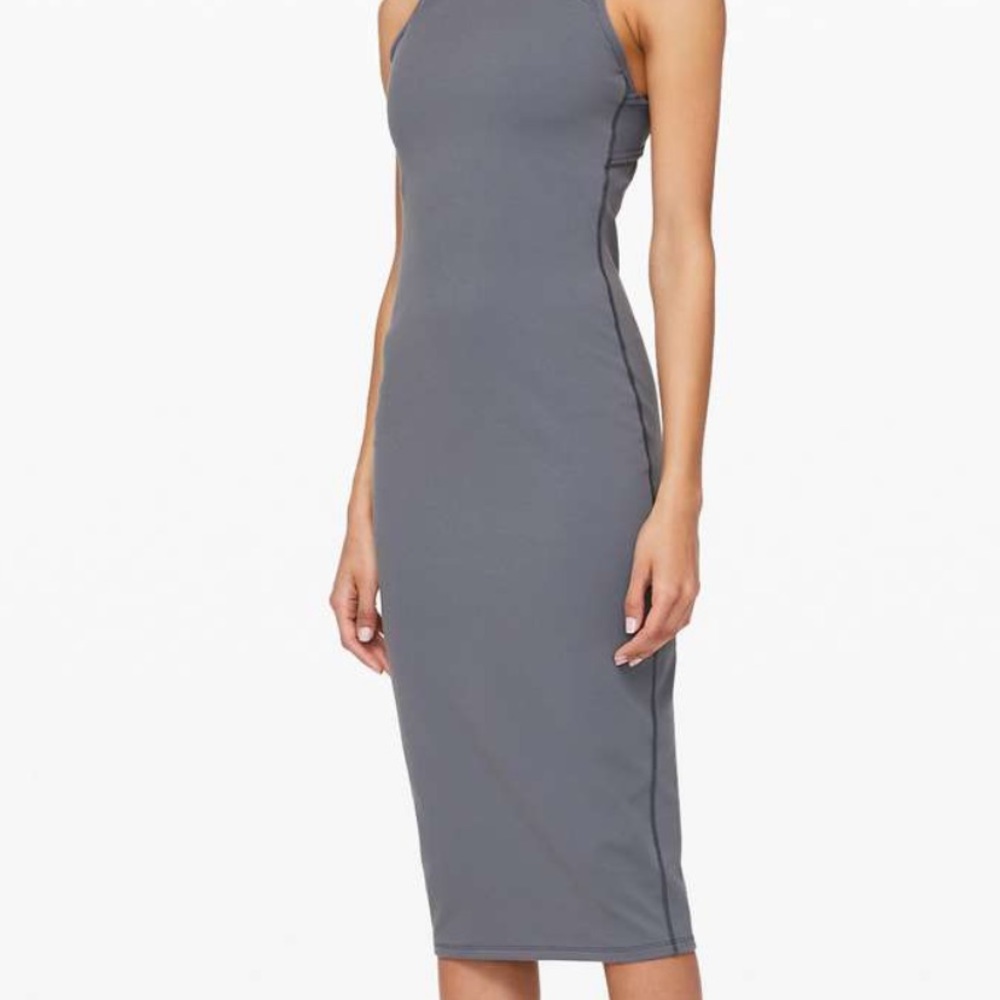 Lululemon Picnic Play Dress Size 6 - tried on only